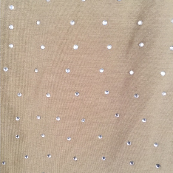 Tan Rhinestone Shell Stretchy Tank Size Medium - Picture 3 of 7